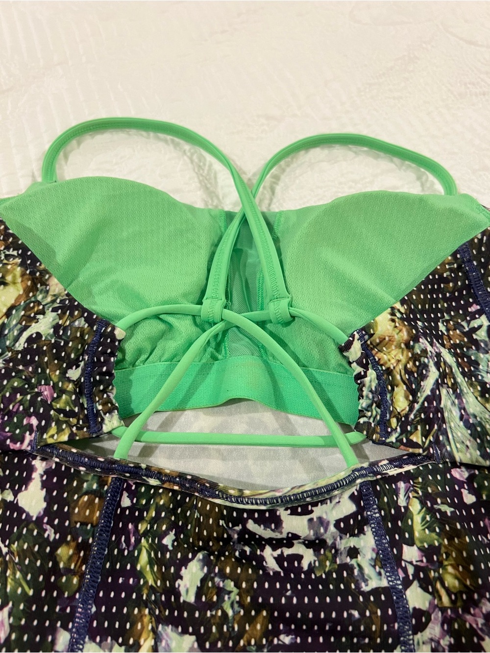 Lululemon Green Floral Print Women's Tank Top with Padded Cups